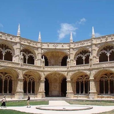 Tour LISBON (full day) 4