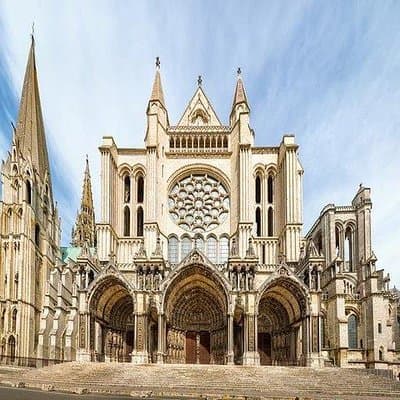 Versailles and Chartres Private Day Tour from Paris