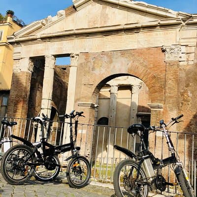 Private tour in Rome with an Electric bike and Local Food 5