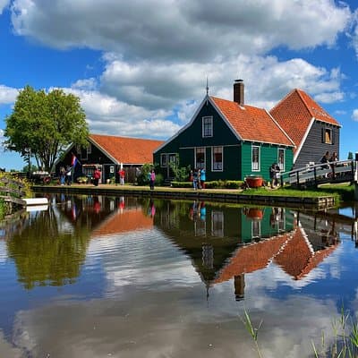 Half-Day Private Guided Sightseeing Tour of Zaanse Schans