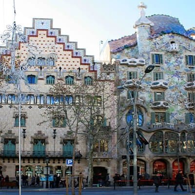 Barcelona Gaudi Tour: Sagrada Familia, Casa Batllo & Casa Mila 3