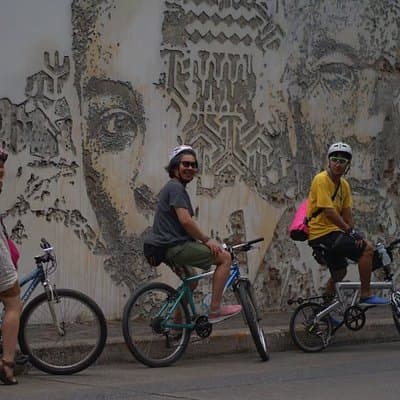 Day Biking Tour to Koh Rattanakosin from Bangkok