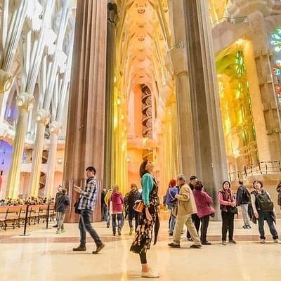 Barcelona Gaudi Tour: Sagrada Familia, Casa Batllo & Casa Mila