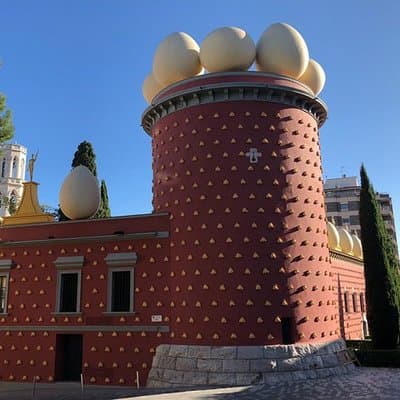 Private Tour to Dalí Museum + Costa Brava (Tossa de Mar)