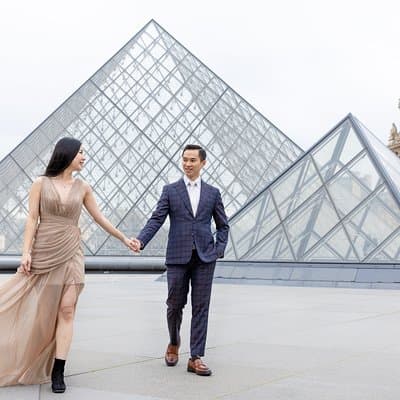 Private Historical Photo Tour in Paris 5