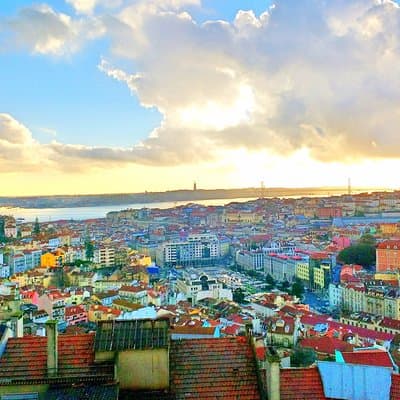 Private 8-hour Tour in Lisbon with Hotel pick up