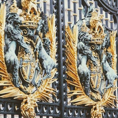London: Royal London & Windsor Castle by Train Tour 4
