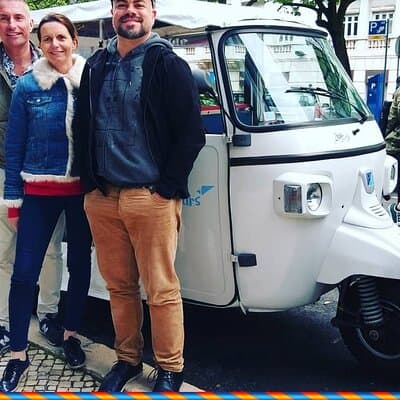 1 hour in Tuk Tuk to access the famous viewpoints of Lisbon 4