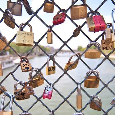 Kickstart Paris Private Tour. City Highlights for Newcomers 5