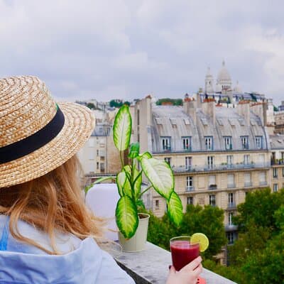 Private tour of the toursitc & hidden highlights of Montmarte Paris