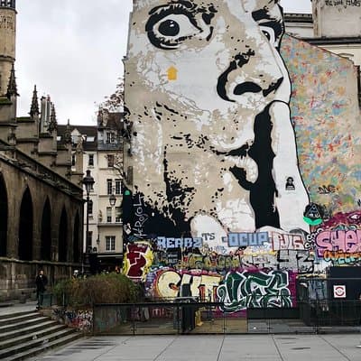 Fascinating Architecture of Paris on Private Tour with a local 3