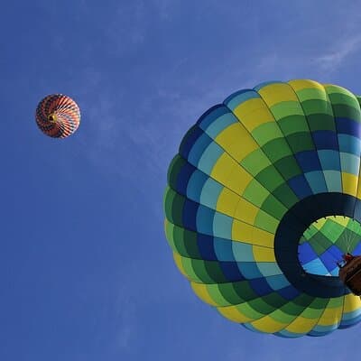 Montserrat & Hot-Air Balloon Ride with Monastery visit with Hotel pick-up 3
