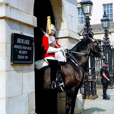 Royal London And Changing of Guard - Very Small Group Tour 4