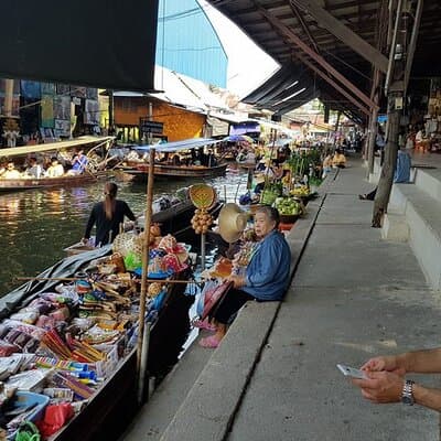 Damnoen Saduak Floating Market & Maeklong Train Market Tour 2