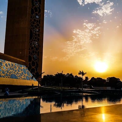 Private Dubai Instagram Tour with the Most Scenic Attractions 2
