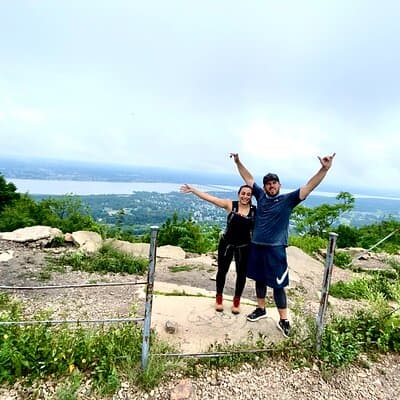 Private Hike/Wineries/Walkway Over the Hudson/1 night Hotel 5