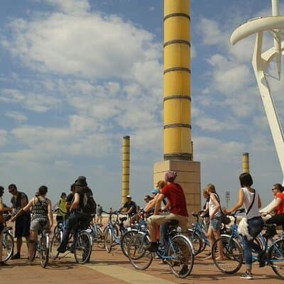 Montjuïc: Magic & Art Bike Tour Barcelona