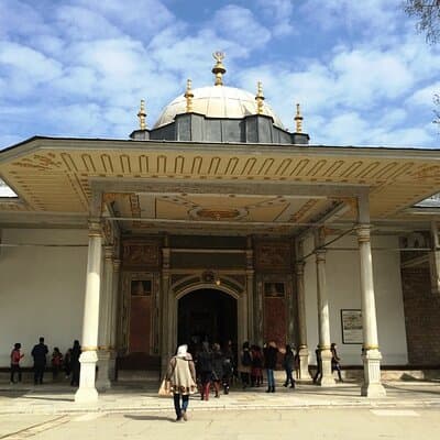 Highlights of Istanbul with Private Tour Guide Zerrin 4