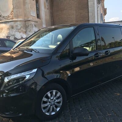 Private Transfer Service between Rome and Fiumicino Airport 3