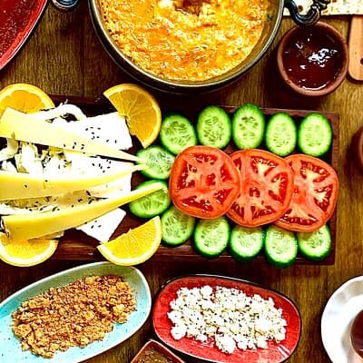 Private and Guided Istanbul Food Tour: Taste of Two Continents