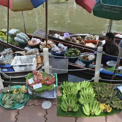From Bangkok : Thaka Floating Market 2