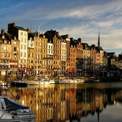 Private Normandy Rouen, Honfleur, Etretat Day trip from Paris 5