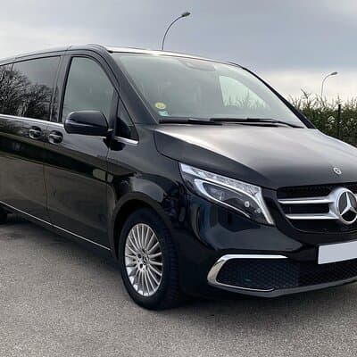 Private Transfer: Paris Airport CDG to Paris City by Luxury Van 2