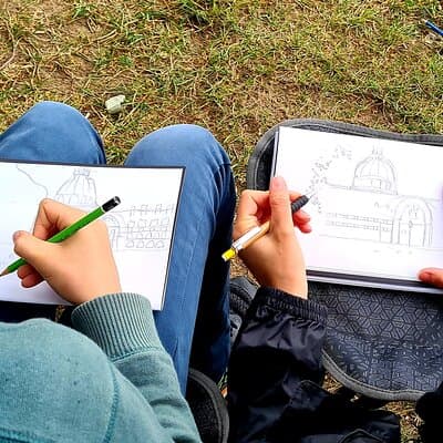 Drawing workshop/creative notebook during a walk from the Invalides to the Petit Palais