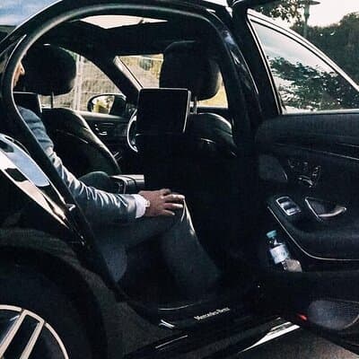 Hourly Disposal Service in Paris: Private Driver by Business Car 2