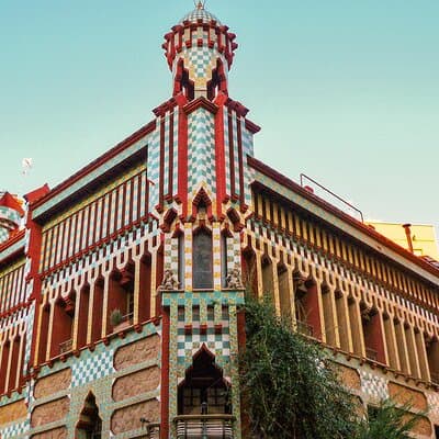 Full-Day Barcelona Tour by Sidecar Motorcycle 2