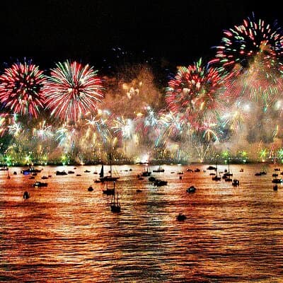 New Year's Eve on a Sailboat with Fireworks display in Lisbon 2