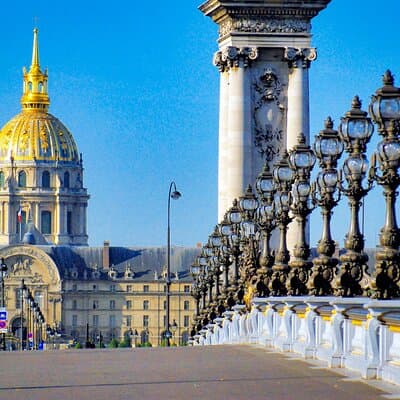 Paris 8-hours VIP Private Sightseeing and Shopping Tour in Paris