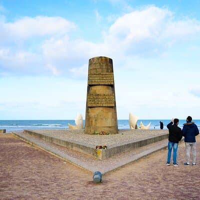 D-Day American Beaches from Paris with hotel Pick Up 4