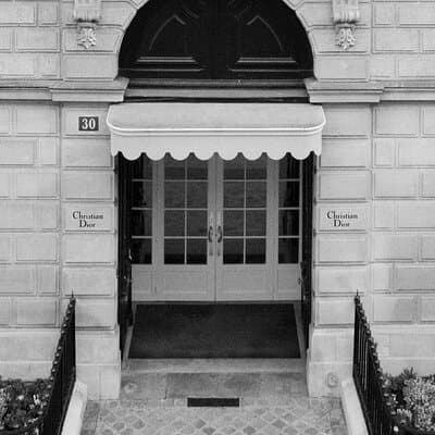 Paris 8-hours VIP Private Sightseeing and Shopping Tour in Paris 3