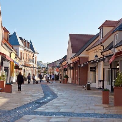 Paris 8-hours VIP Private Sightseeing and Shopping Tour in Paris 5