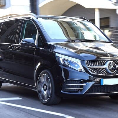 Private Transfer: Paris Airport CDG to Disneyland by Luxury Van