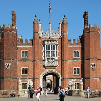 Private Half-Day Tour of Hampton Court