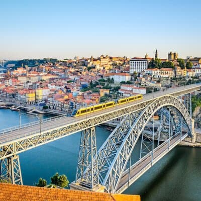 Full Day Private Transfer - From Lisbon to Porto Tour