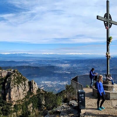 Private Tour to Montserrat with a specialized local guide 2