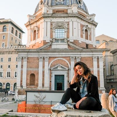 1-Hour Private Photoshoot Taking Beautiful Pictures in Rome 5