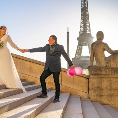 Paris Eiffel Tower Vows Renewal Ceremony - Photoshoot and Video