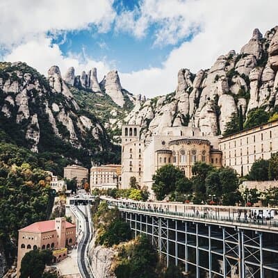 Enjoy Montserrat Morning Tour - Barcelona 2