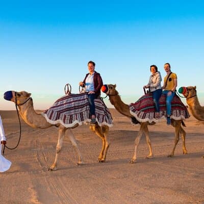 Dubai Private 4x4 Desert Safari with Traditional Dinner Options