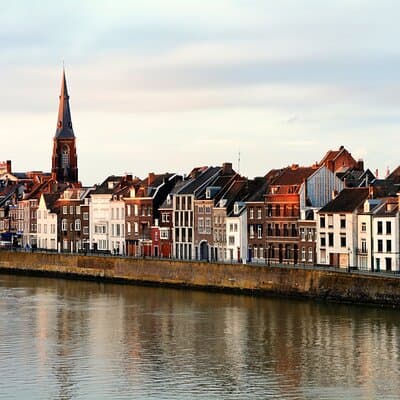 Amsterdam Airport Schiphol to Maastricht 3