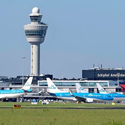 Amsterdam to Schiphol Airport Private Transfer 5