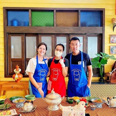 Sompong Thai Cooking School in Bangkok 5