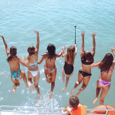 Private Beach Tour on a Luxury Sailing Boat in Lisbon