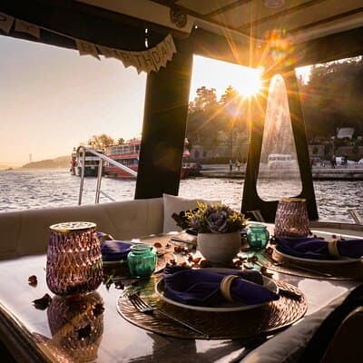 Sunset / Noon Bosphorus Cruise by Private Yacht