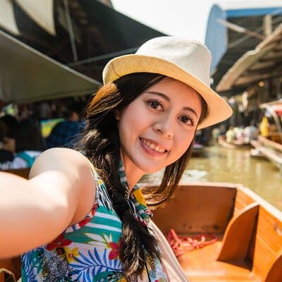 Damnoen Floating Market & Optional Erawan Water Waterfall Tour