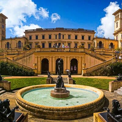 Osborne House-A driver guided tour of Victoria's Island Paradise